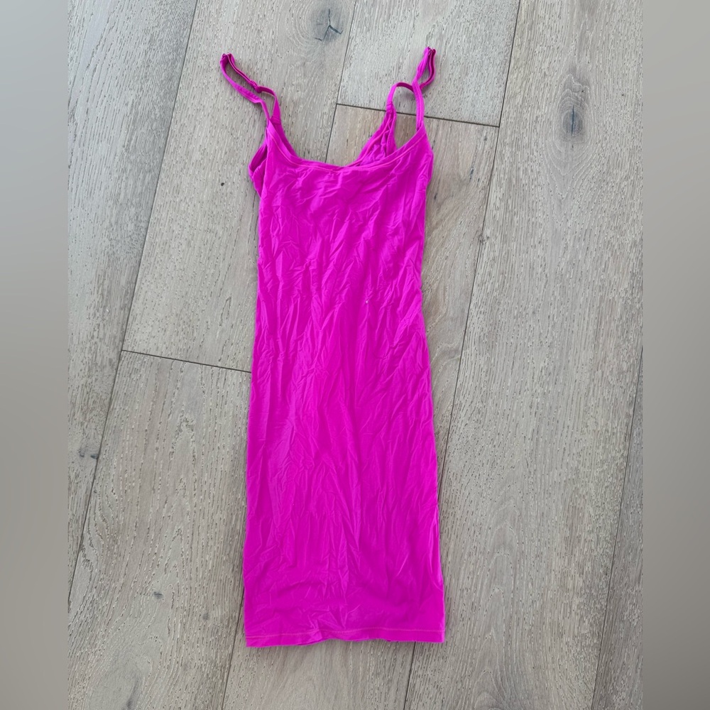 Skims Fuchsia Vibrant Pink Fits Everybody Slip Dress size XXS